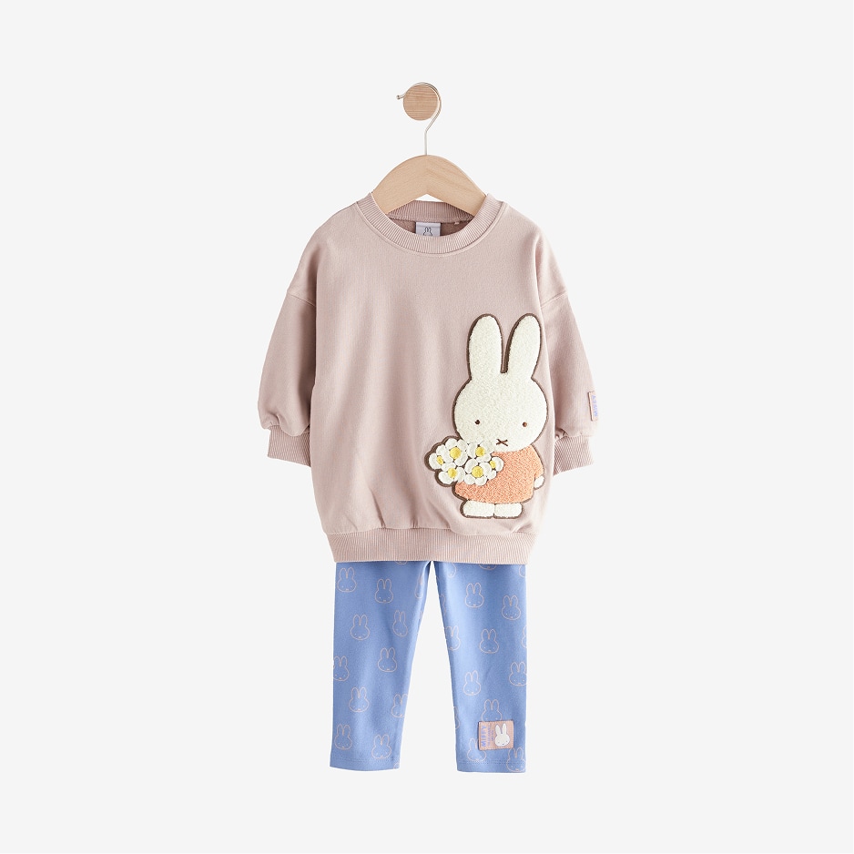 ZESTAWY I GOTOWE STROJE